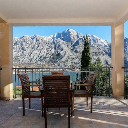 Sun Apartment Kotor Extérieur photo